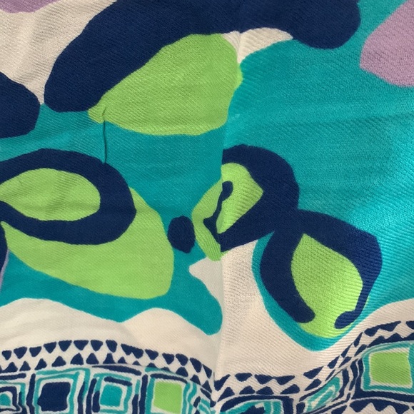 EUC Lilly Pulitzer Wrap - Picture 4 of 5